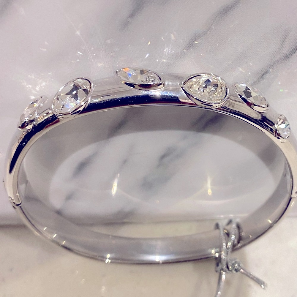 Elegant Silver Sparkling Swarovski Crystal Bangle - Picture 5 of 11